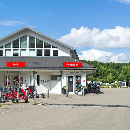 First Camp Frigard & Κάμπινγκ Kruså